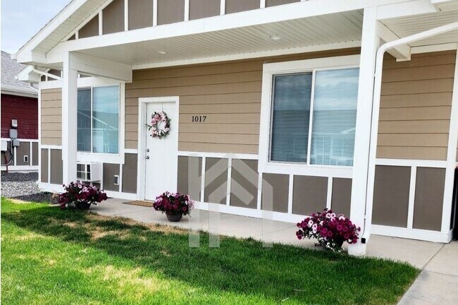 Foto del edificio - Rexburg Centennial Townhomes