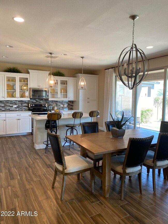 Building Photo - 12131 W Candelaria Dr