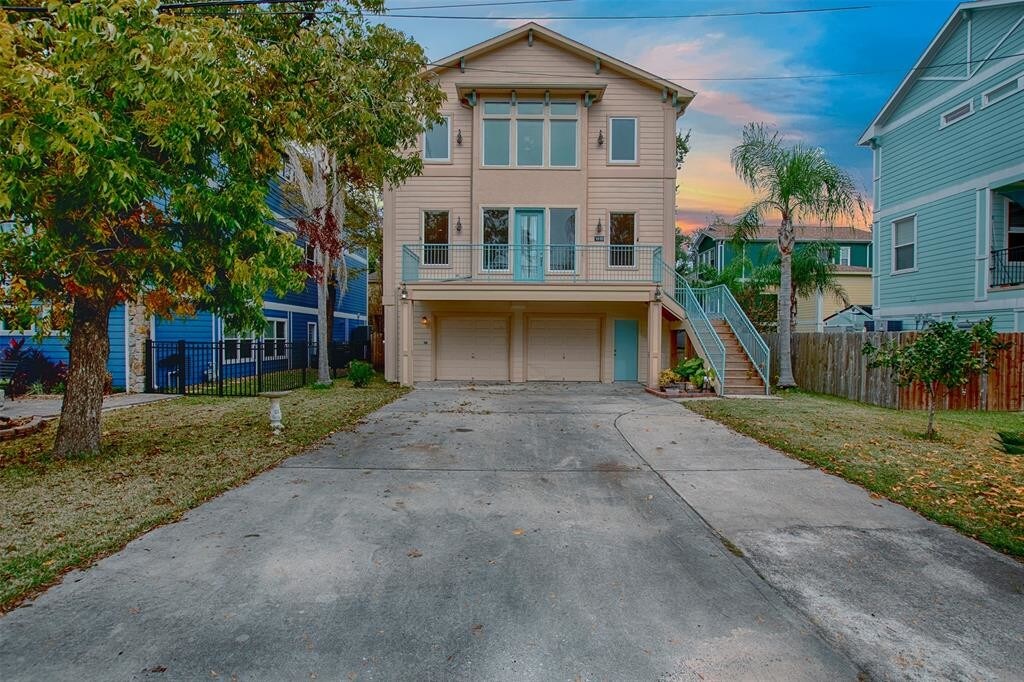 1010 Ivy Rd, Clear Lake Shores, TX 77565 House Rental in Clear Lake