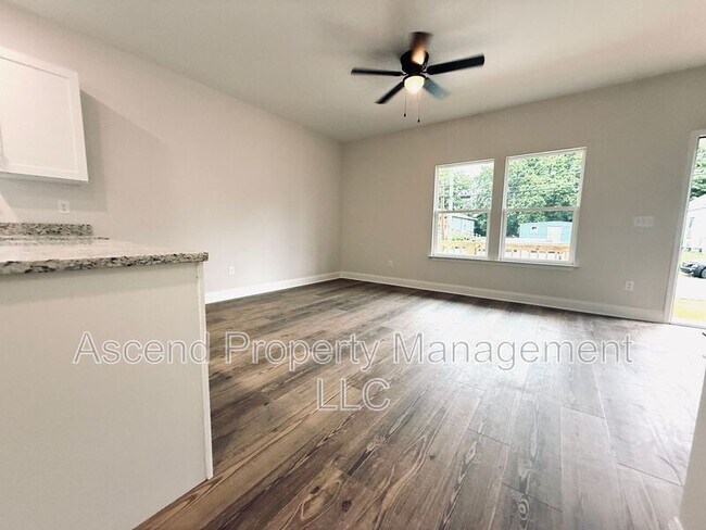 Foto del edificio - 1614 E 49th St