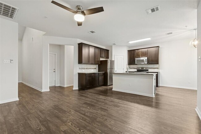 Foto del edificio - 1200 10th St