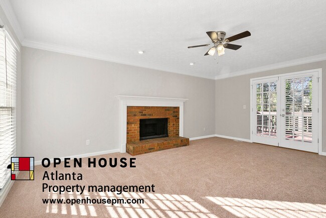 Building Photo - 990 Meadowsong Cir, Lawrenceville