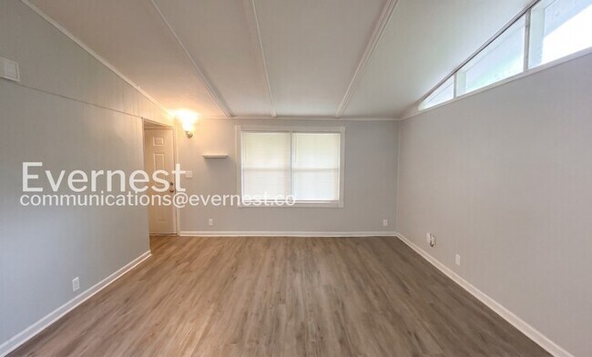 Foto del edificio - 508 Landers St
