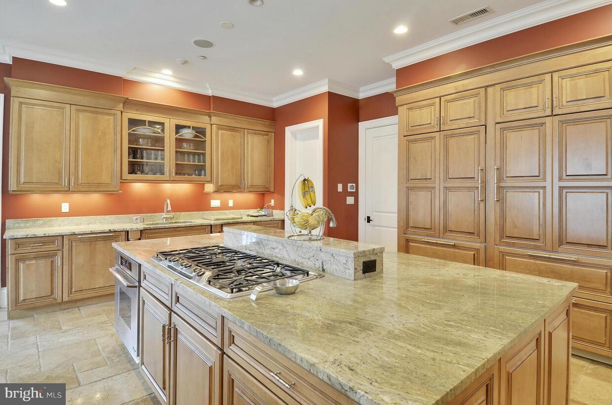 Foto principal - 11740 Gainsborough Rd