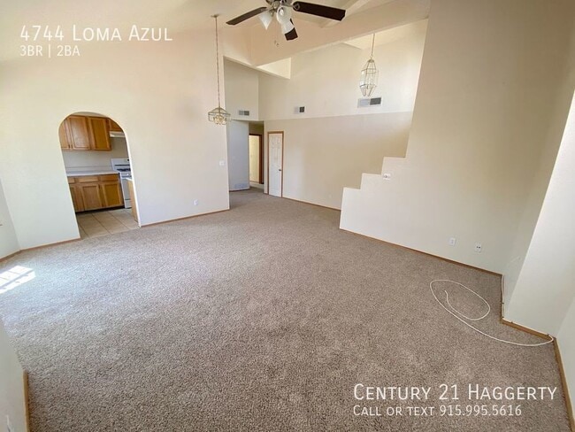 Building Photo - 4744 Loma Azul Ct