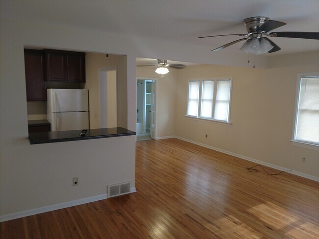 Foto del edificio - 505 10th Ave NW