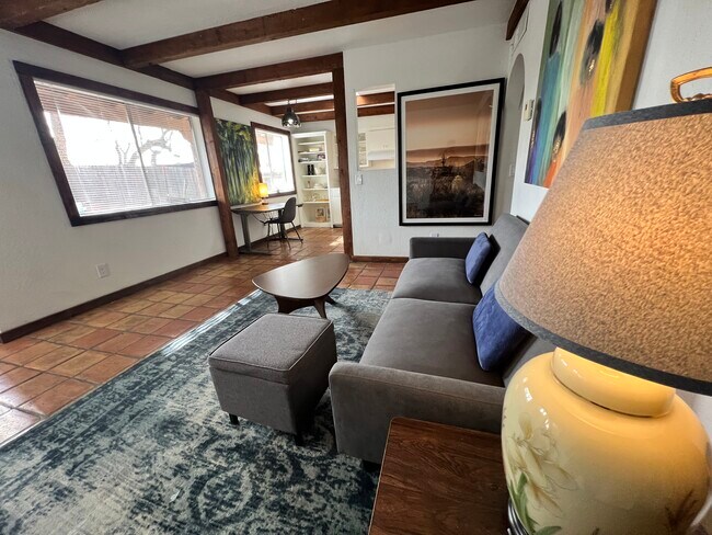 Foto del edificio - River Loft Bungalows on Warren+9th