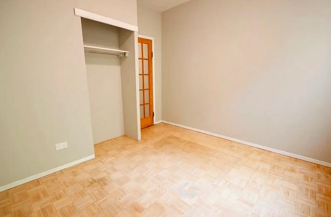 Building Photo - 32 E 7th St