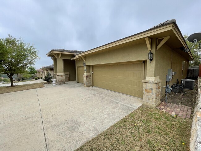 Foto del edificio - 2826 Winter Gorge