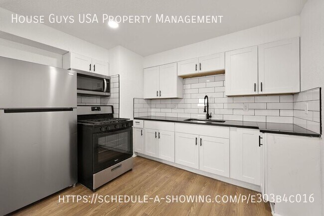 Foto del edificio - 10716 Ewing Ave