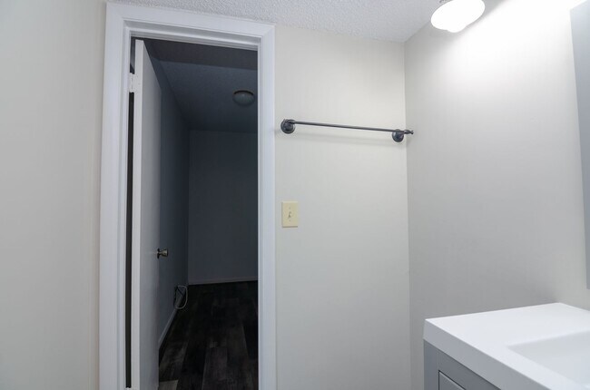 Foto del edificio - 2 Hickory Ct