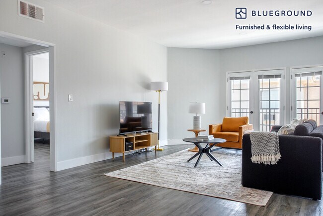 Building Photo - 1620 S Bentley Ave