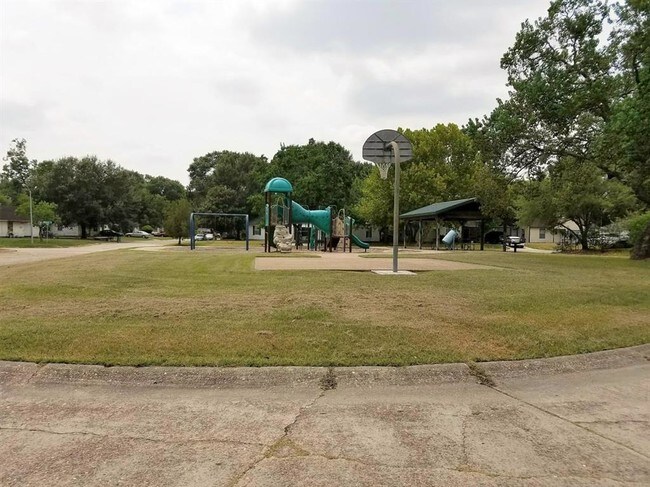 Building Photo - 508 Parkway Dr