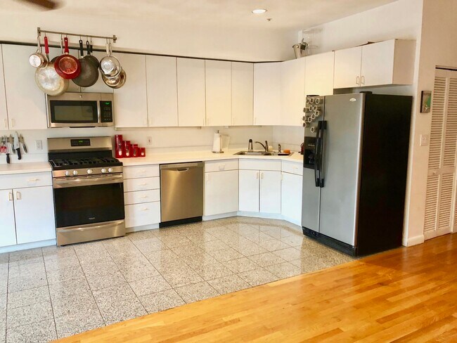 Foto del edificio - 238 Hanover St