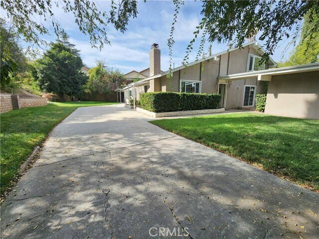 Primary Photo - 5165 Pearblossom Dr