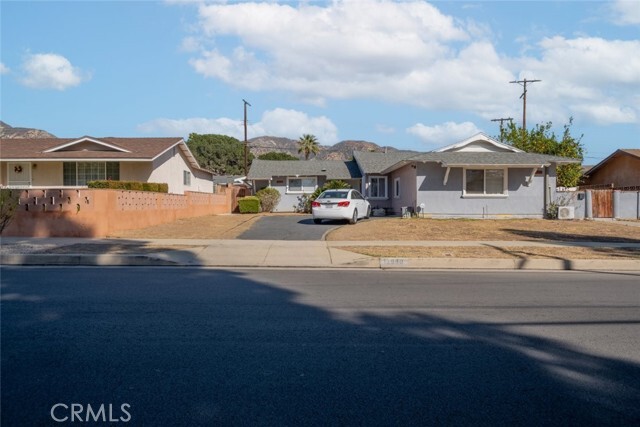 Foto del edificio - 12940 Fenton Ave