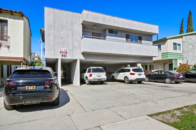 Building Photo - 855 S Holt Ave