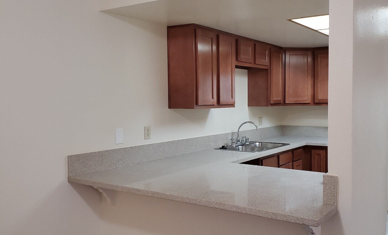 Kitchen 1 - 5817 Avenida Jinete