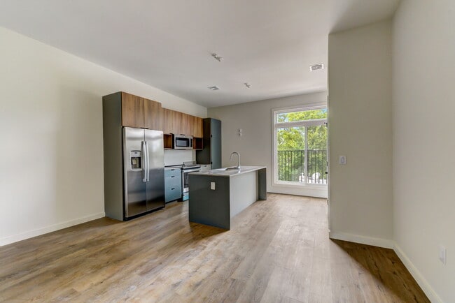 Foto del edificio - 619 N 35th St
