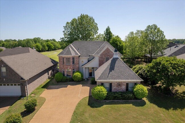 Building Photo - 20 Pine Meadows Ln