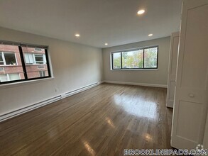 Building Photo - 320 Hammond Pond Pkwy