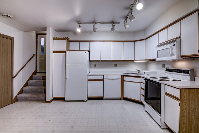 Foto del edificio - 1050 W Hamilton Ave