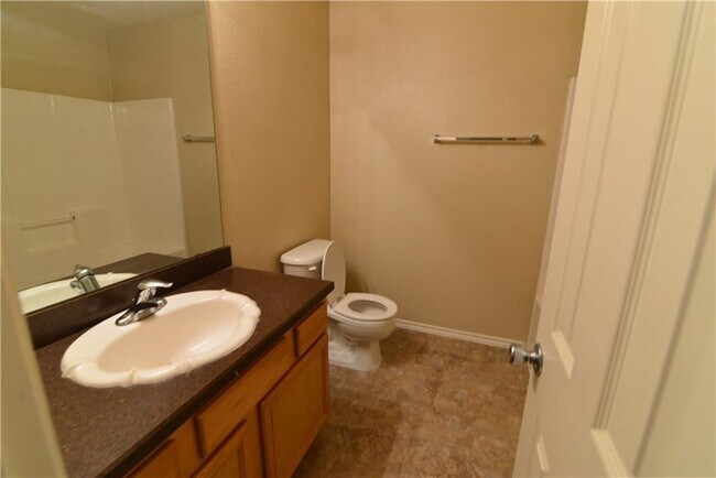 Building Photo - Beautiful Forney home!