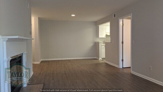 Building Photo - 111 Forest Cove Rd