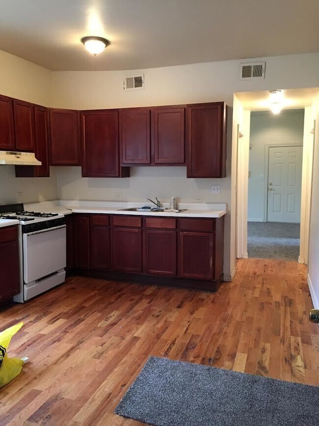 Foto del edificio - 1528 S Lawndale Ave