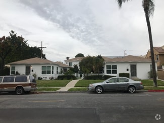 Building Photo - 209 W Maple St