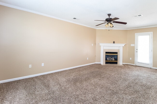 Building Photo - 2643 Hunters Pointe Dr