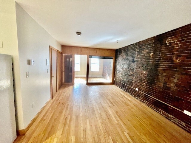 Building Photo - 5 Thacher Ct