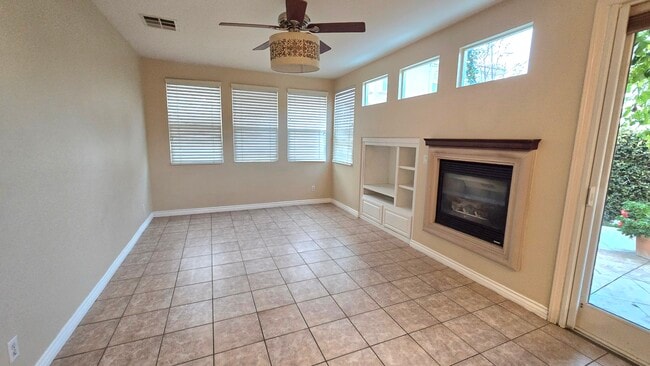 Family Room - 24125 View Pointe Ln