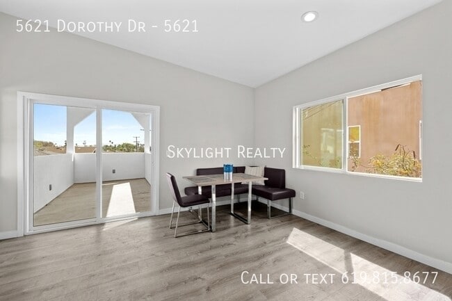 Foto del edificio - 5621 Dorothy Dr