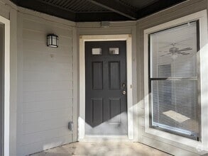 Building Photo - 10616 Mellow Meadow Dr