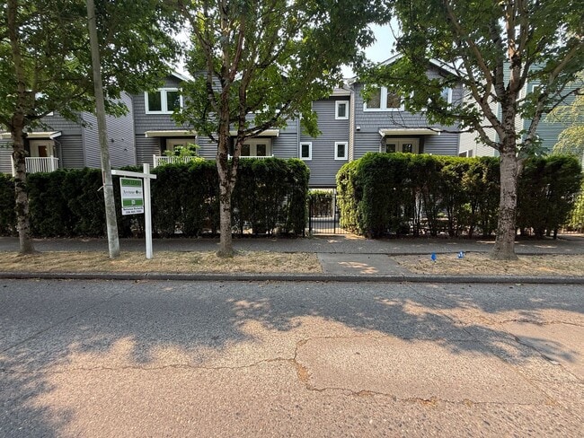 Photo - 1923 42nd Ave E Townhome