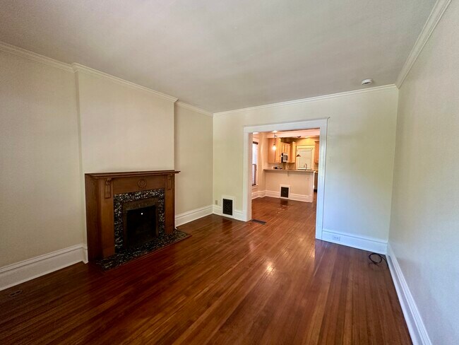Living Dining Rom - 1753 N Washington St