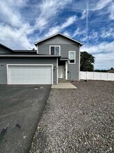 Building Photo - 703 N 29th Ave
