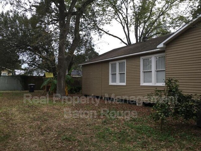 Building Photo - 1818 Cherokee St