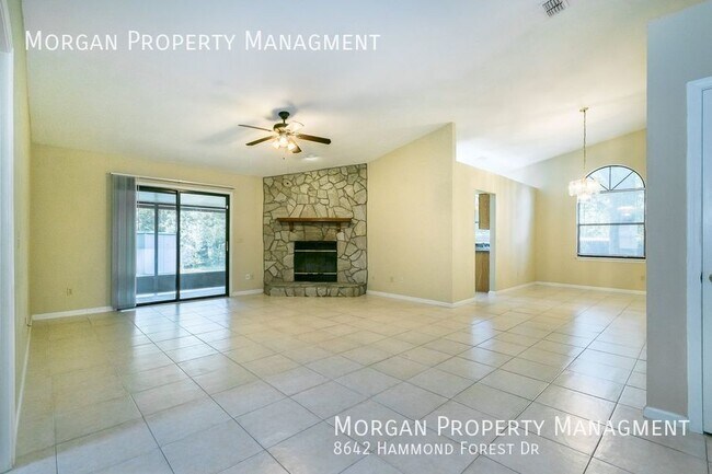 Foto del edificio - 8642 Hammond Forest Dr