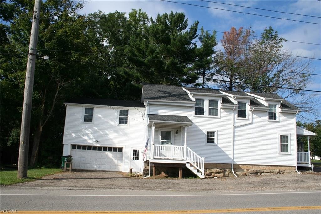 Primary Photo - 13868 Mayfield Rd