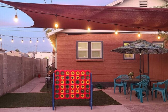Building Photo - 13 Pl Right  Renovated|APT|Downtown|Phoeni...