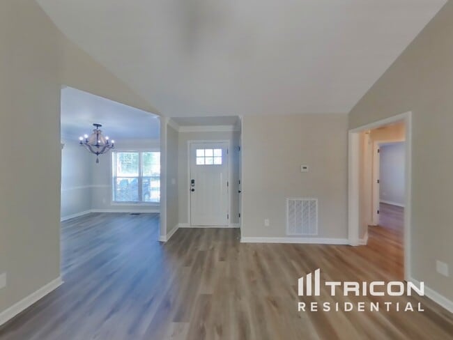 Building Photo - 6009 Plateau Ct