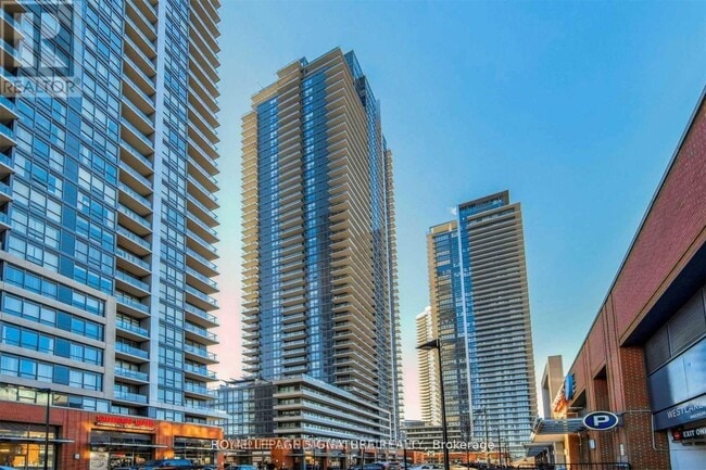 Building Photo - 2220 Lake Shore Blvd W