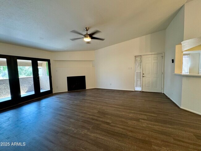 Foto del edificio - 7950 E Starlight Way