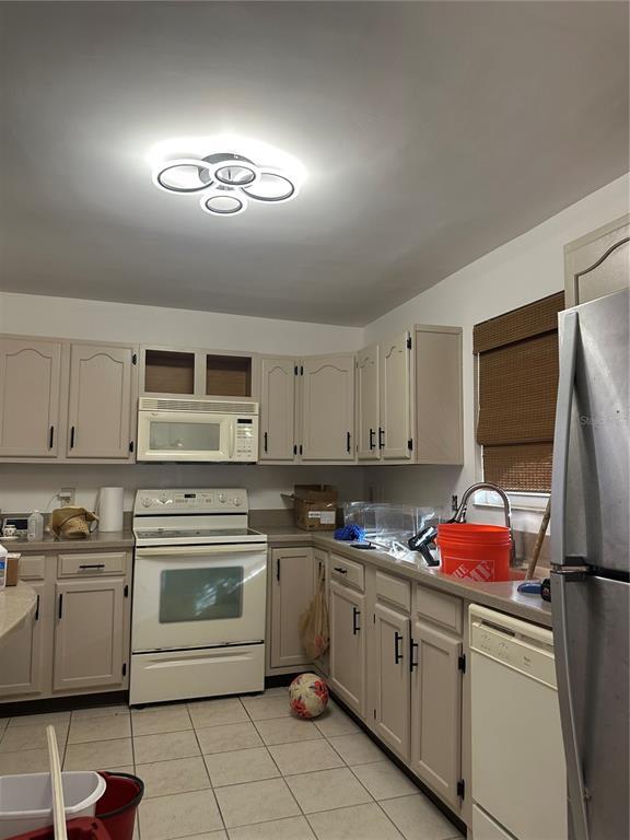 Foto del edificio - 7027 Paul Revere Terrace