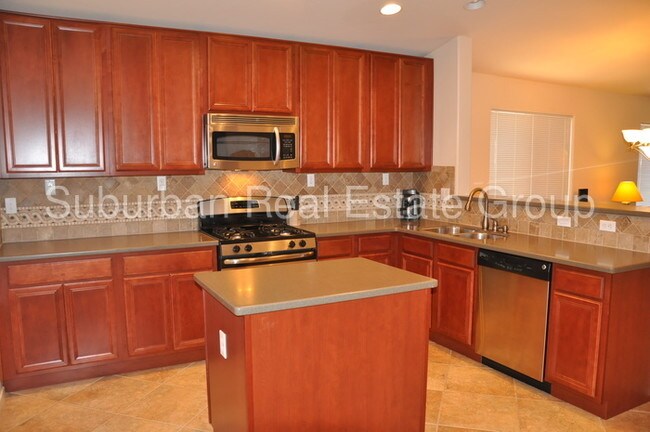 Foto del edificio - 564 W Camino Curvitas