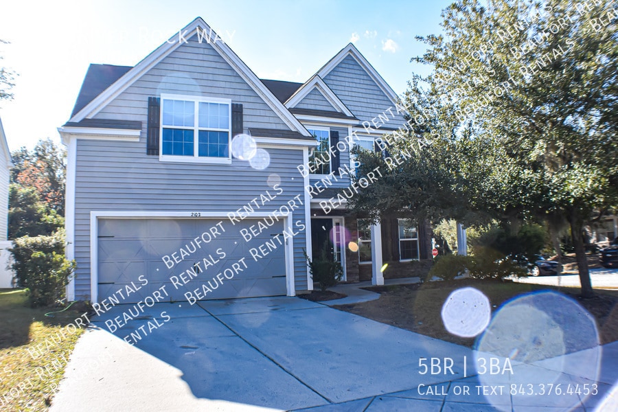 Primary Photo - 2102 River Rock Way