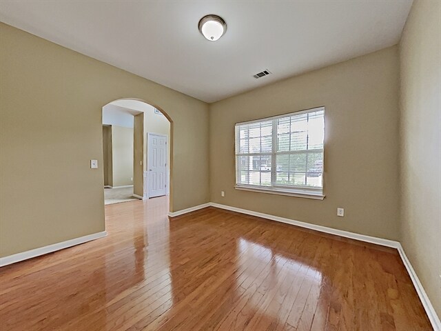 Building Photo - 4975 Hopewell Manor Drive