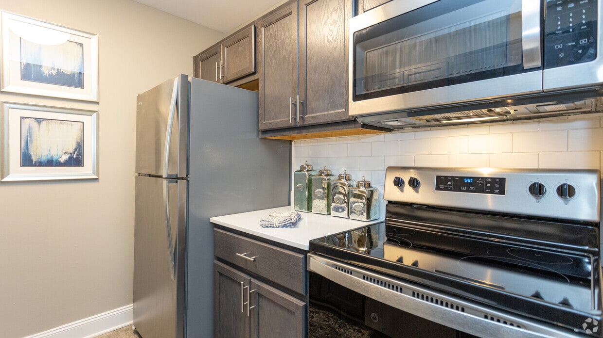 Ridgewood Apartments Apartments 2110 Woodwind Dr SE Grand Rapids, MI